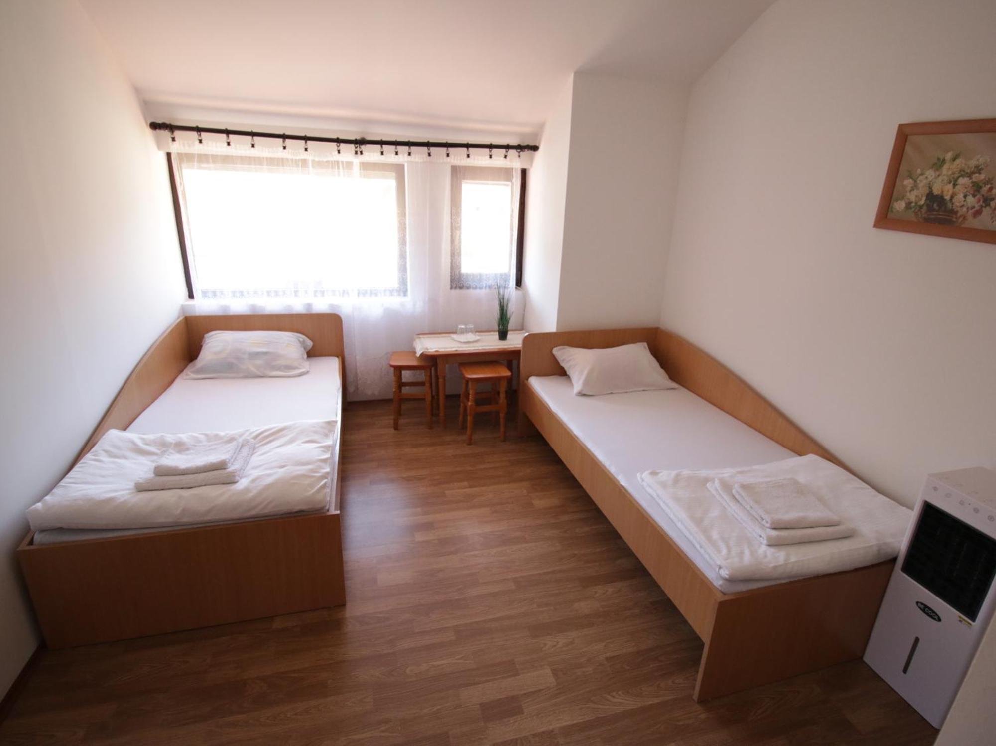 Rooms Jankovic Donji Milanovac Exterior photo