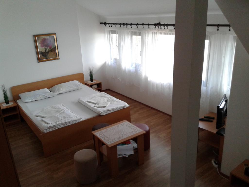 Rooms Jankovic Donji Milanovac Exterior photo